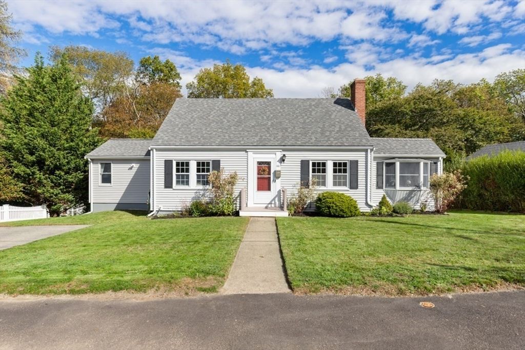 44 Sunset Dr, Beverly, MA 01915