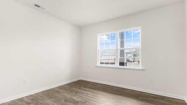 438 Lisa Lane, Winston-salem, NC 27107