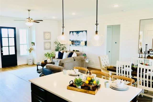 6507 Highway 290 E, Brenham, TX 77833