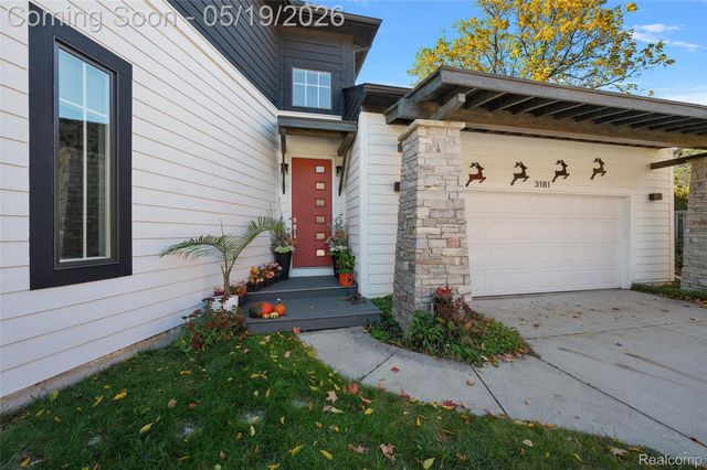 3181 Rabeeh Drive, Auburn Hills, MI 48326