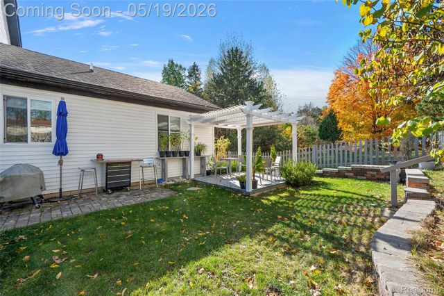 3181 Rabeeh Drive, Auburn Hills, MI 48326