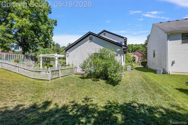 3181 Rabeeh Drive, Auburn Hills, MI 48326
