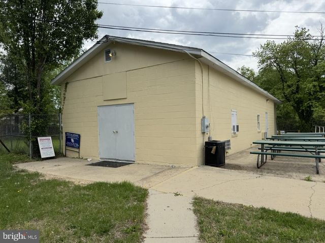 5609 OLD BRANCH AVE, Temple Hills, MD 20748