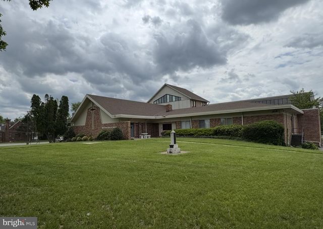 5609 OLD BRANCH AVE, Temple Hills, MD 20748