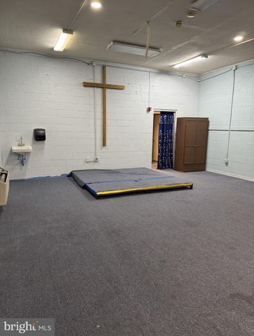 5609 OLD BRANCH AVE, Temple Hills, MD 20748