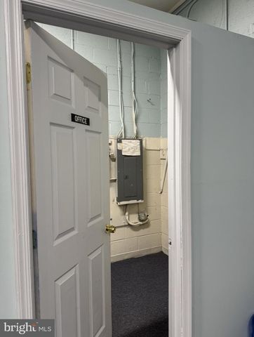 5609 OLD BRANCH AVE, Temple Hills, MD 20748