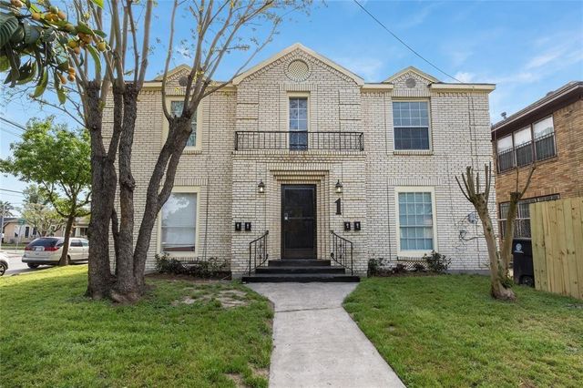 1 Sidney Street 3, Houston, TX 77003