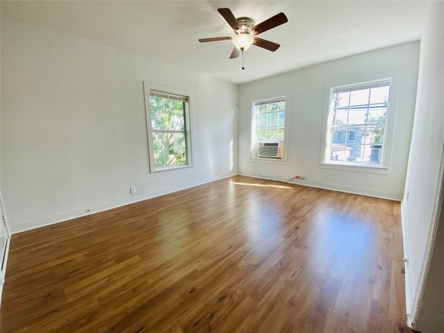 1 Sidney Street 3, Houston, TX 77003