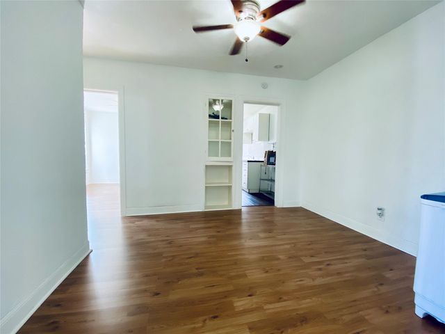 1 Sidney Street 3, Houston, TX 77003