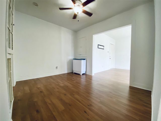 1 Sidney Street 3, Houston, TX 77003