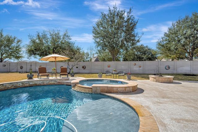 2366 Opal Springs Lane, Friendswood, TX 77546