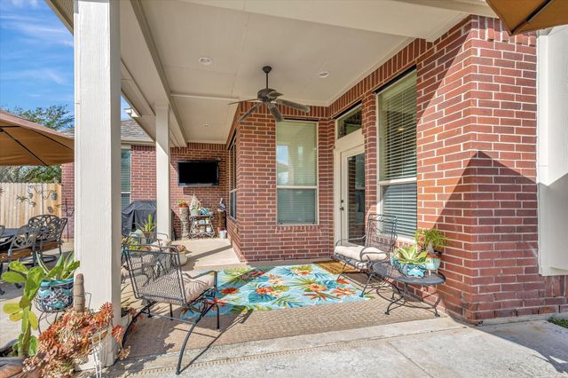 2366 Opal Springs Lane, Friendswood, TX 77546