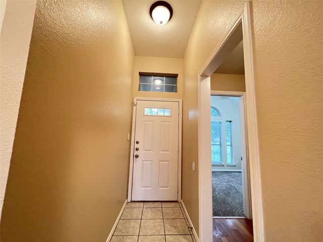 788 Robin Court, Springtown, TX 76082