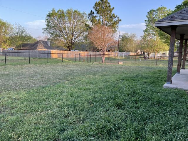 788 Robin Court, Springtown, TX 76082