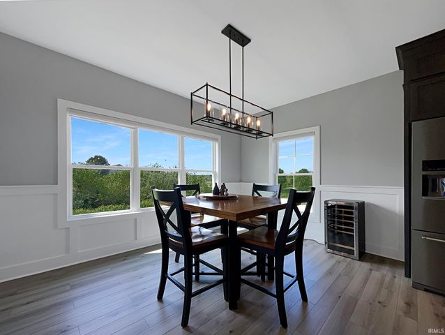 6033 Waterbury Court, Newburgh, IN 47630