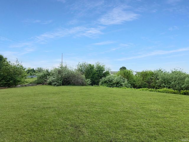 6033 Waterbury Court, Newburgh, IN 47630