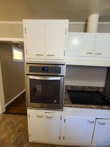 3606 Crestmore Avenue, Huntsville, AL 35816