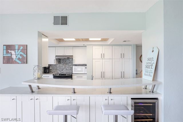 5501 Heron Point DR 501, Naples, FL 34108