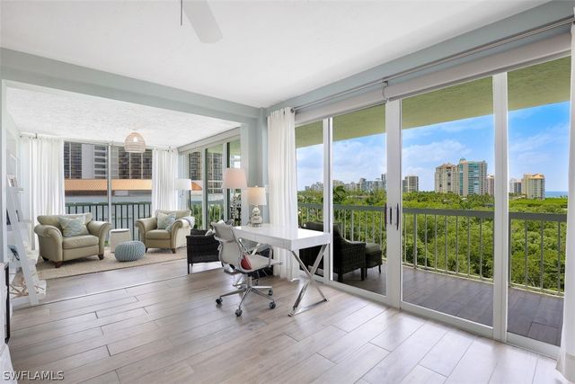 5501 Heron Point DR 501, Naples, FL 34108