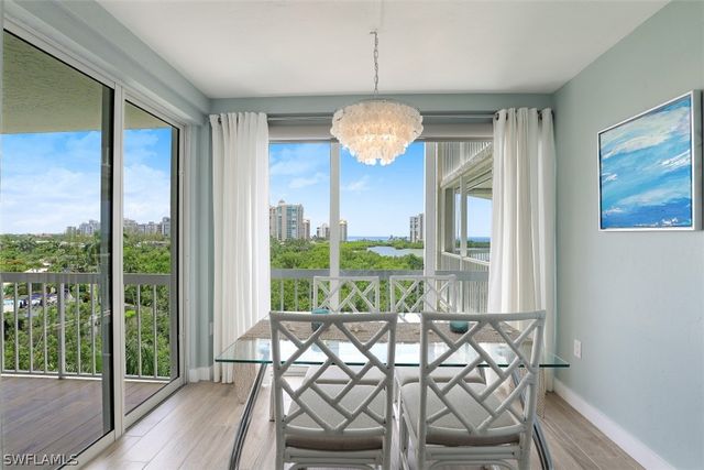 5501 Heron Point DR 501, Naples, FL 34108