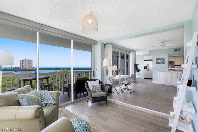 5501 Heron Point DR 501, Naples, FL 34108