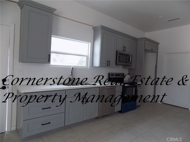 6640 Lake Street, Riverside, CA 92503