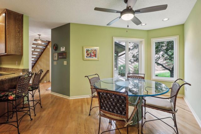 6520 Harbor Place NE, Prior Lake, MN 55372