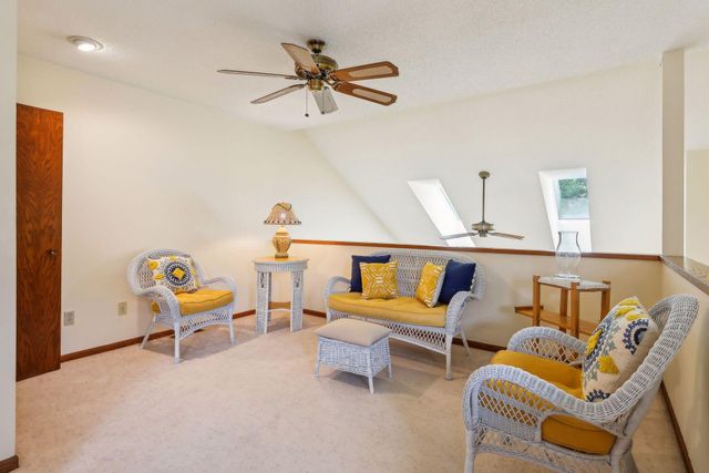 6520 Harbor Place NE, Prior Lake, MN 55372