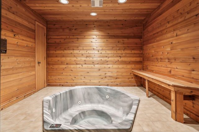 6520 Harbor Place NE, Prior Lake, MN 55372