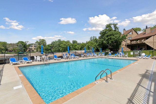 6520 Harbor Place NE, Prior Lake, MN 55372