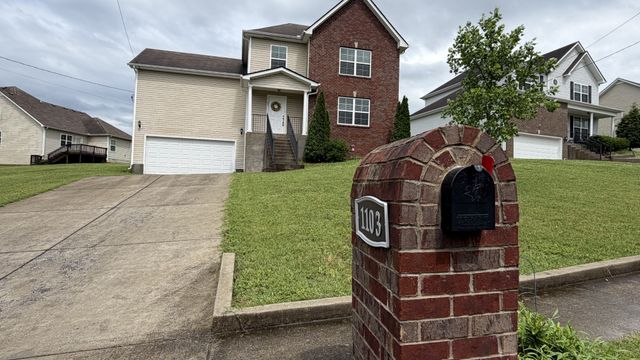 1103 Harmony Ln, La Vergne, TN 37086