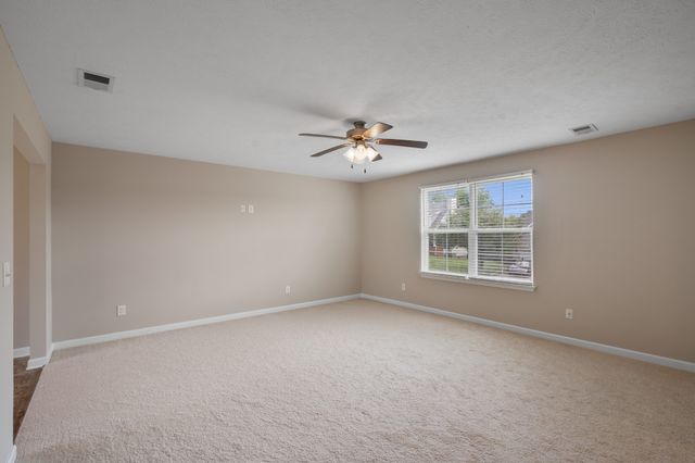 1103 Harmony Ln, La Vergne, TN 37086