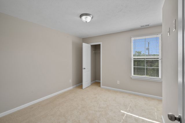 1103 Harmony Ln, La Vergne, TN 37086