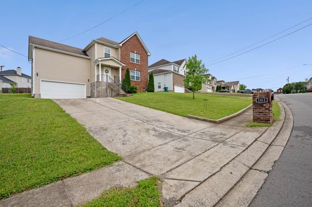 1103 Harmony Ln, La Vergne, TN 37086