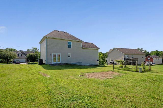 1103 Harmony Ln, La Vergne, TN 37086