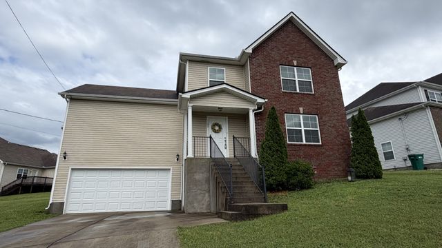 1103 Harmony Ln, La Vergne, TN 37086