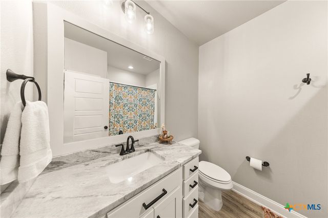 2046 Chalk Mill Crossing, Salado, TX 76571