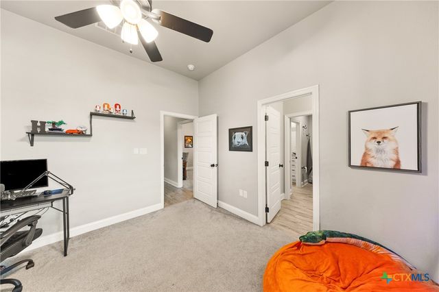 2046 Chalk Mill Crossing, Salado, TX 76571