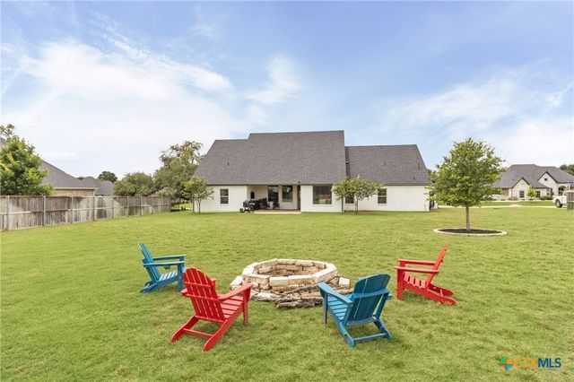 2046 Chalk Mill Crossing, Salado, TX 76571