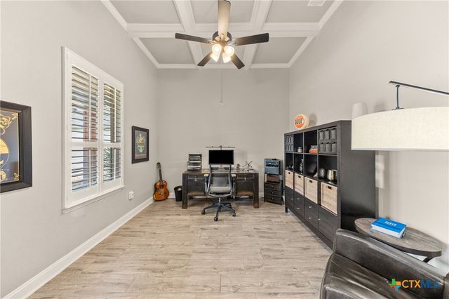 2046 Chalk Mill Crossing, Salado, TX 76571