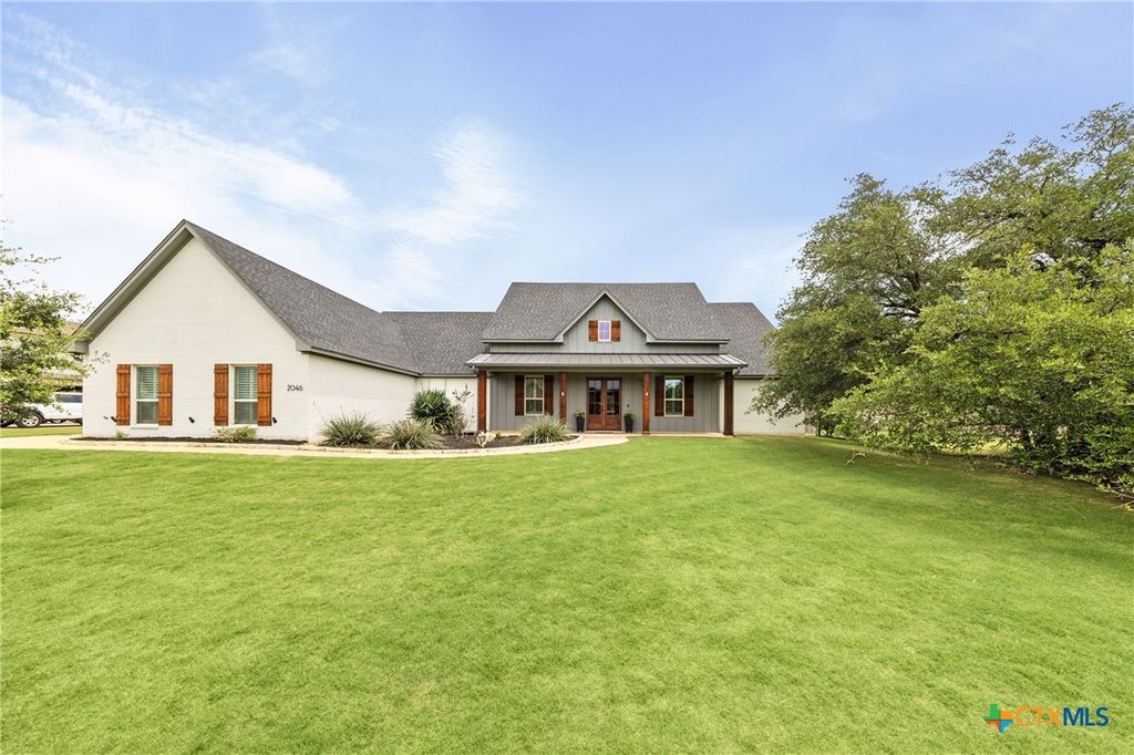 2046 Chalk Mill Crossing, Salado, TX 76571