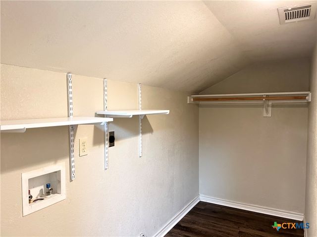 711 E 8th Avenue, Belton, TX 76513