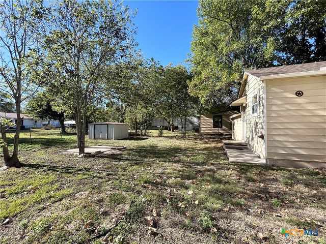 711 E 8th Avenue, Belton, TX 76513