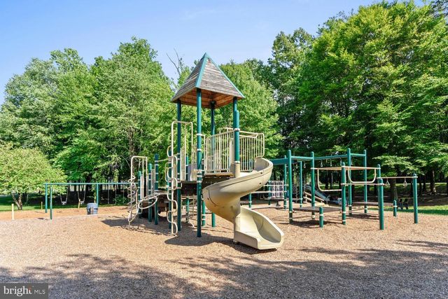 15058 CAMELLIA LN, Dumfries, VA 22025