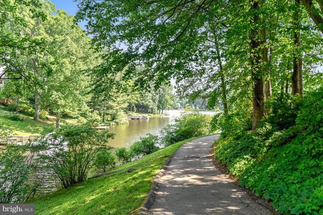 15058 CAMELLIA LN, Dumfries, VA 22025