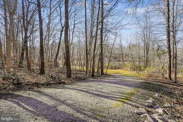 15058 CAMELLIA LN, Dumfries, VA 22025