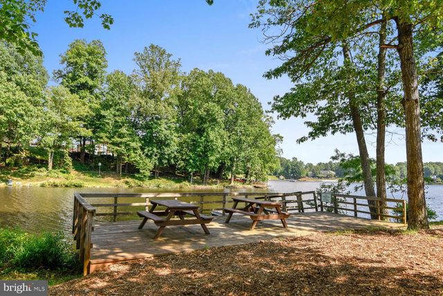 15058 CAMELLIA LN, Dumfries, VA 22025