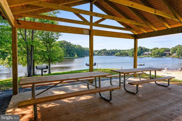15058 CAMELLIA LN, Dumfries, VA 22025