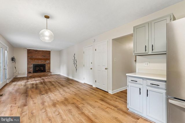 15058 CAMELLIA LN, Dumfries, VA 22025