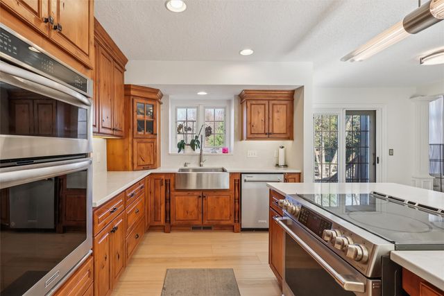 4205 Quail Court, West Des Moines, IA 50265